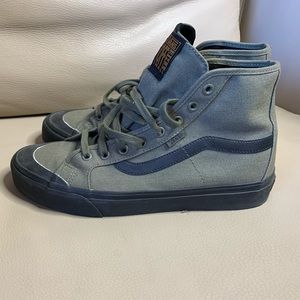 Vans high top size 9 Army green.